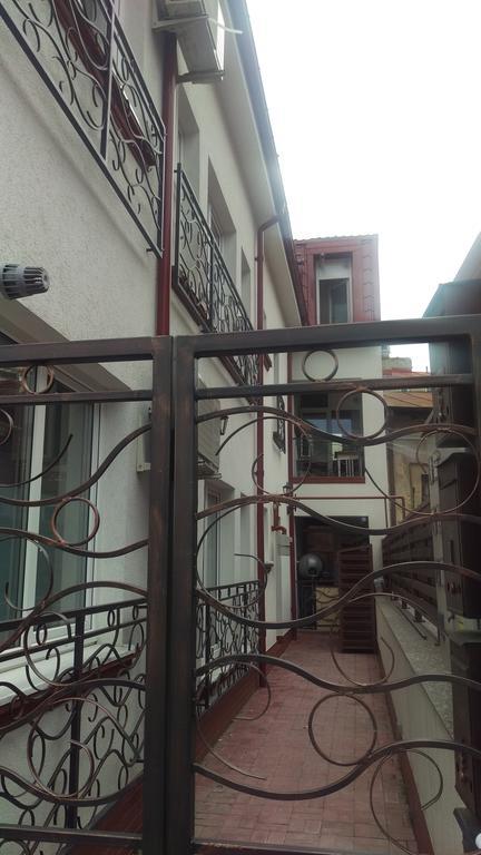 Garsoniere Dinu Appartement Boekarest Kamer foto