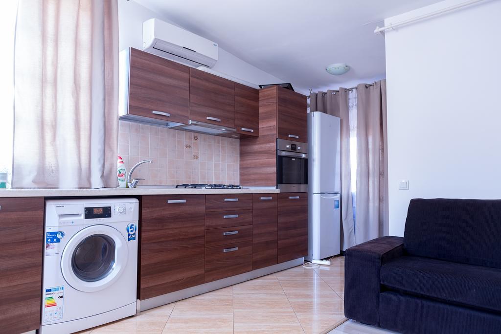 Garsoniere Dinu Appartement Boekarest Buitenkant foto
